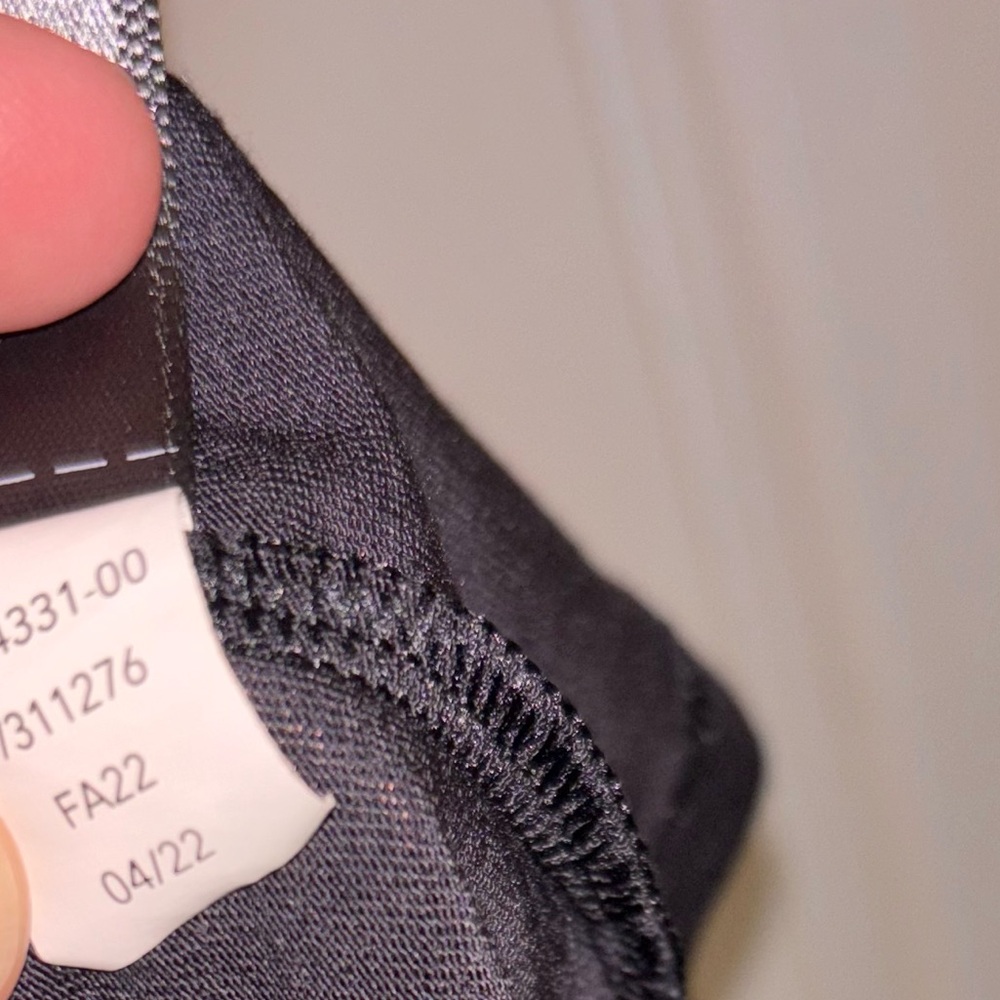 Athleta Women's Perfect Basic Everyday Essential … - image 5